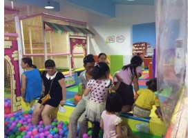 What Should Children do in Indoor Playground When an Earthquake Happens?